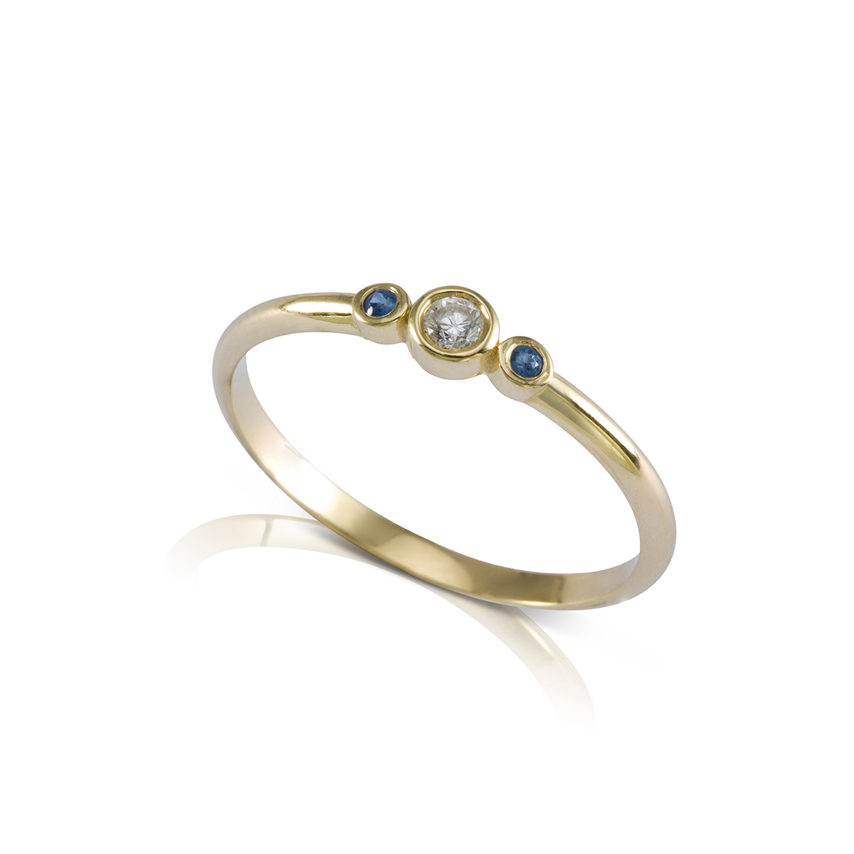 Diamond and sapphires delicate ring