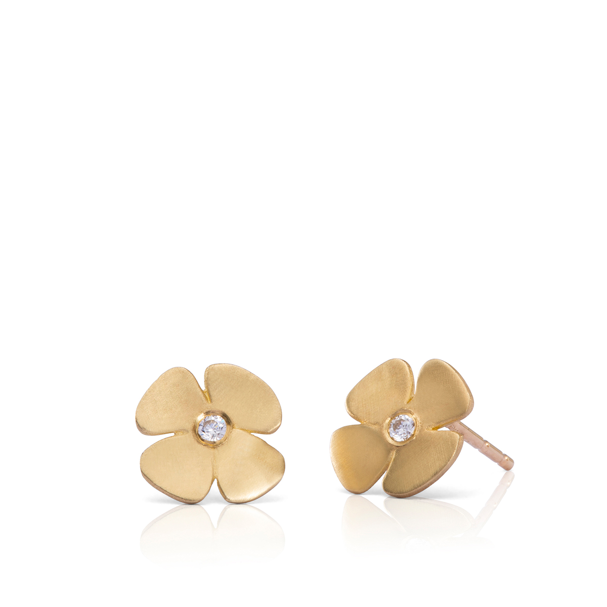 Stud flower gold earrings